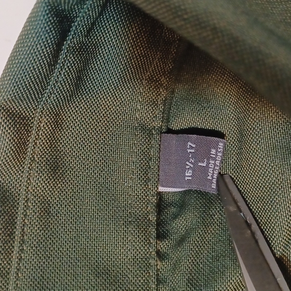 Van Heusen Men's Green Short Sleeve Dress Shirt - Picture 4 of 14